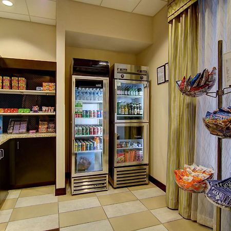 Hampton Inn Washington-Dulles International Airport South Чантилли Экстерьер фото