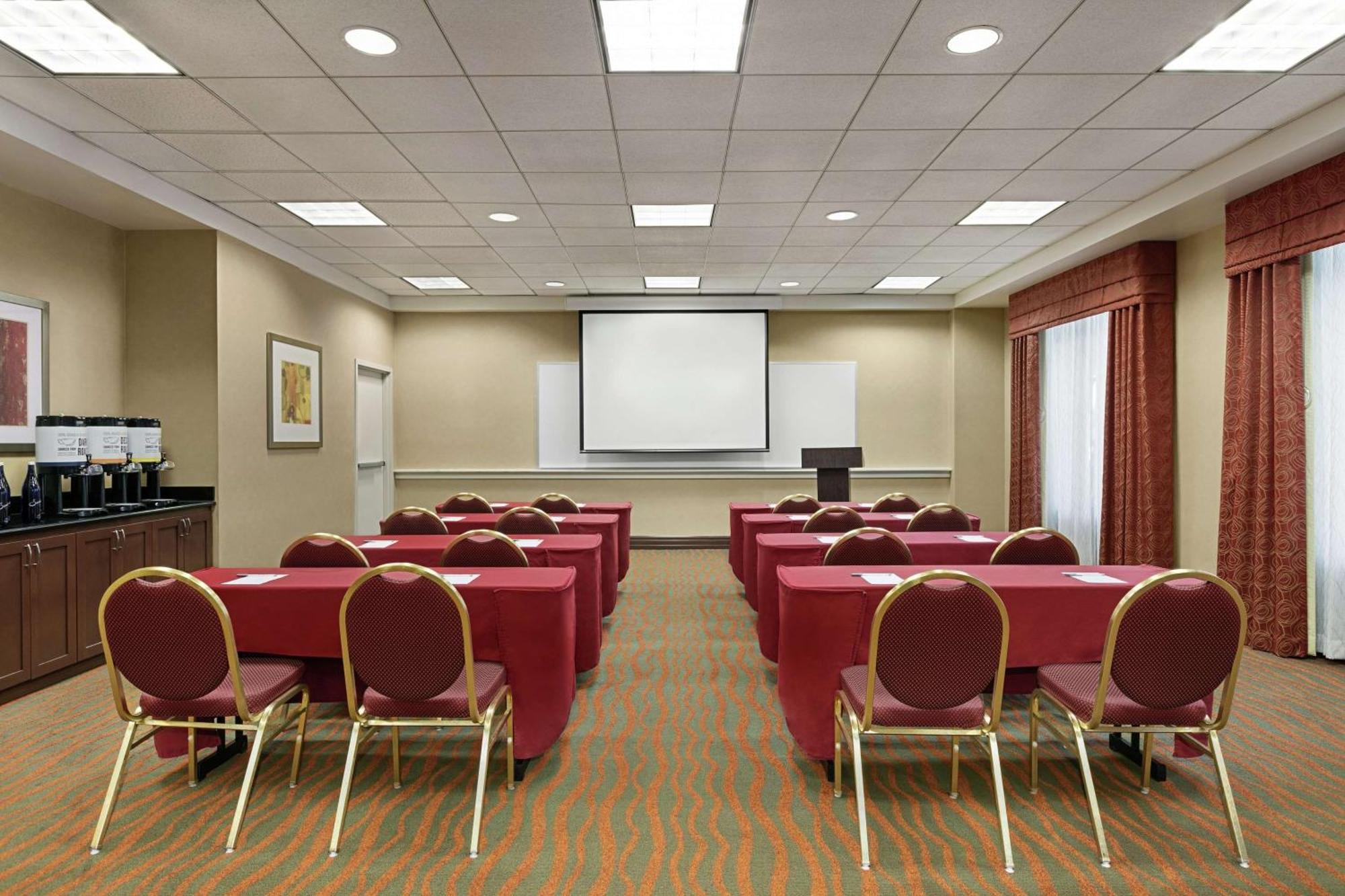 Hampton Inn Washington-Dulles International Airport South Чантилли Экстерьер фото