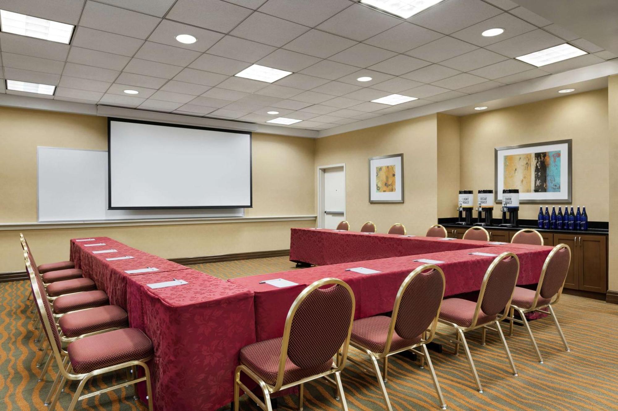 Hampton Inn Washington-Dulles International Airport South Чантилли Экстерьер фото