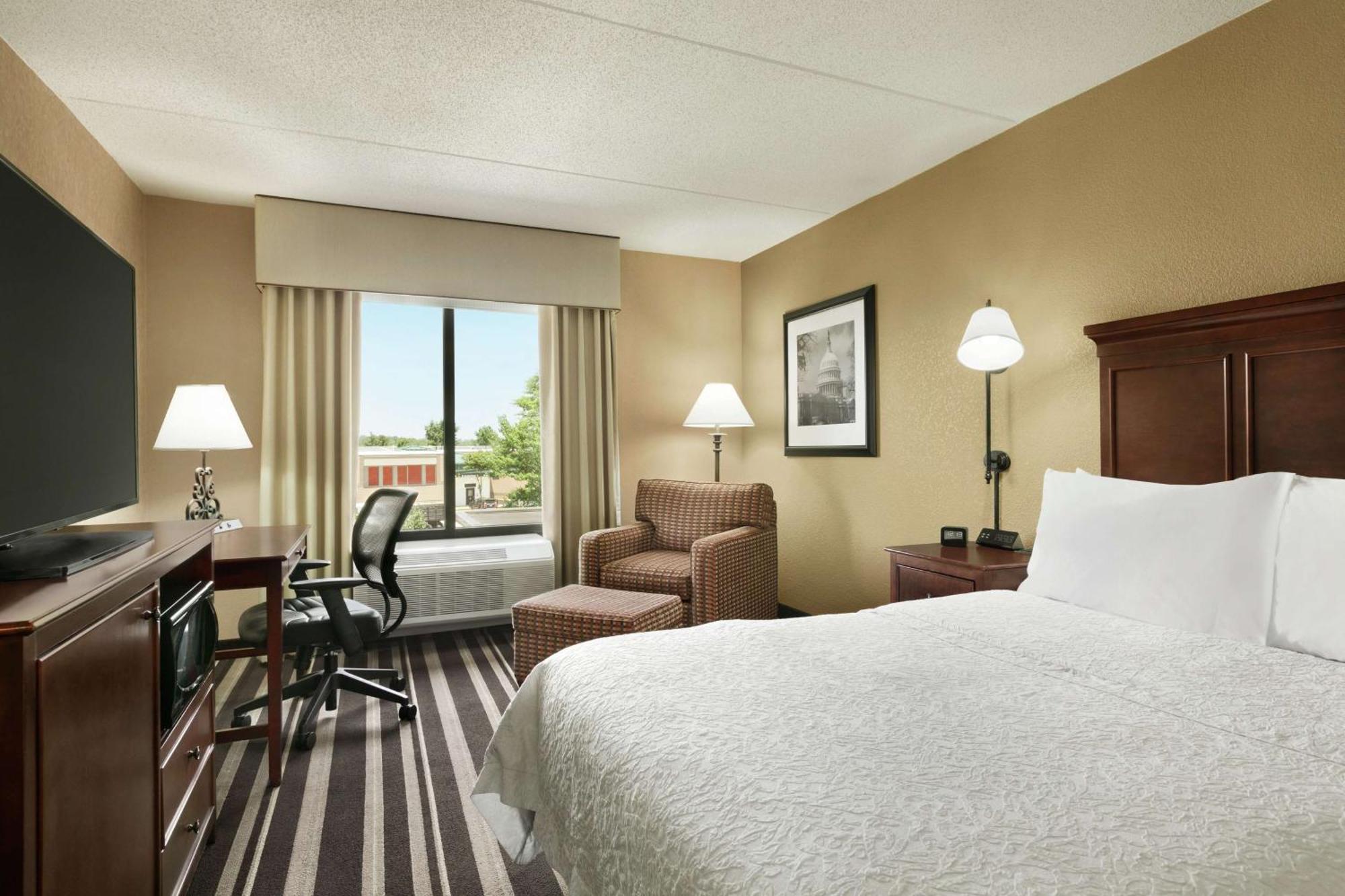 Hampton Inn Washington-Dulles International Airport South Чантилли Экстерьер фото