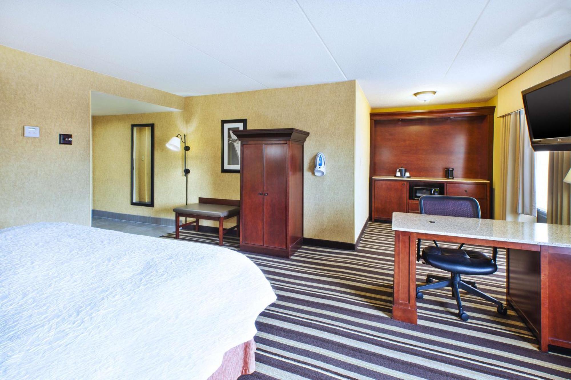 Hampton Inn Washington-Dulles International Airport South Чантилли Экстерьер фото