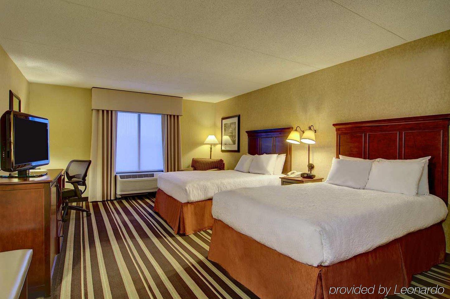 Hampton Inn Washington-Dulles International Airport South Чантилли Экстерьер фото