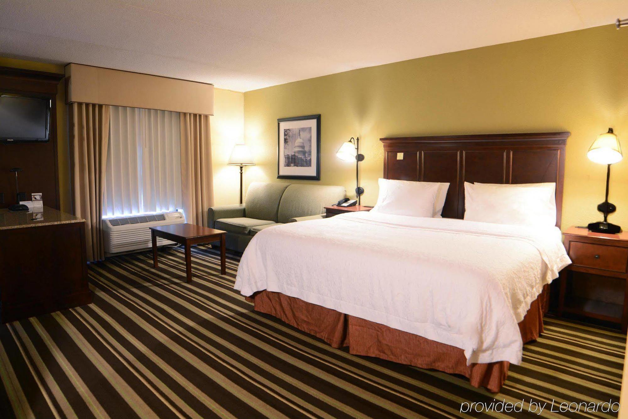 Hampton Inn Washington-Dulles International Airport South Чантилли Экстерьер фото